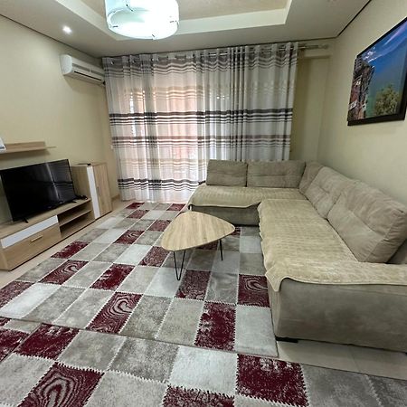 Kevin'S Apartment Delijorgj ティラナ エクステリア 写真