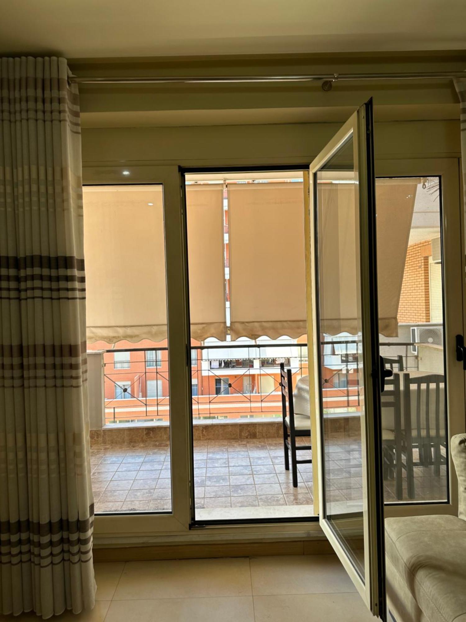 Kevin'S Apartment Delijorgj ティラナ エクステリア 写真