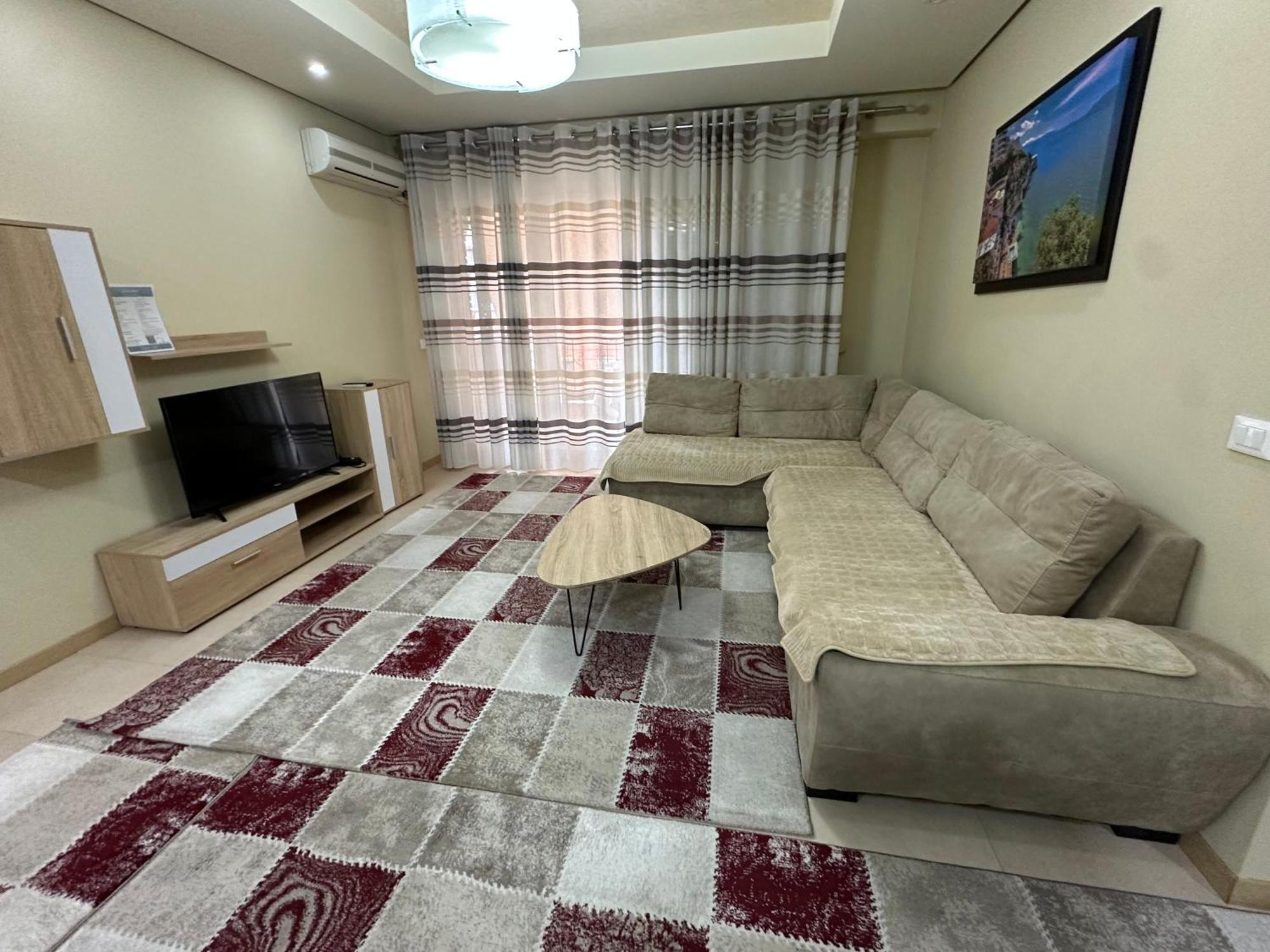 Kevin'S Apartment Delijorgj ティラナ エクステリア 写真