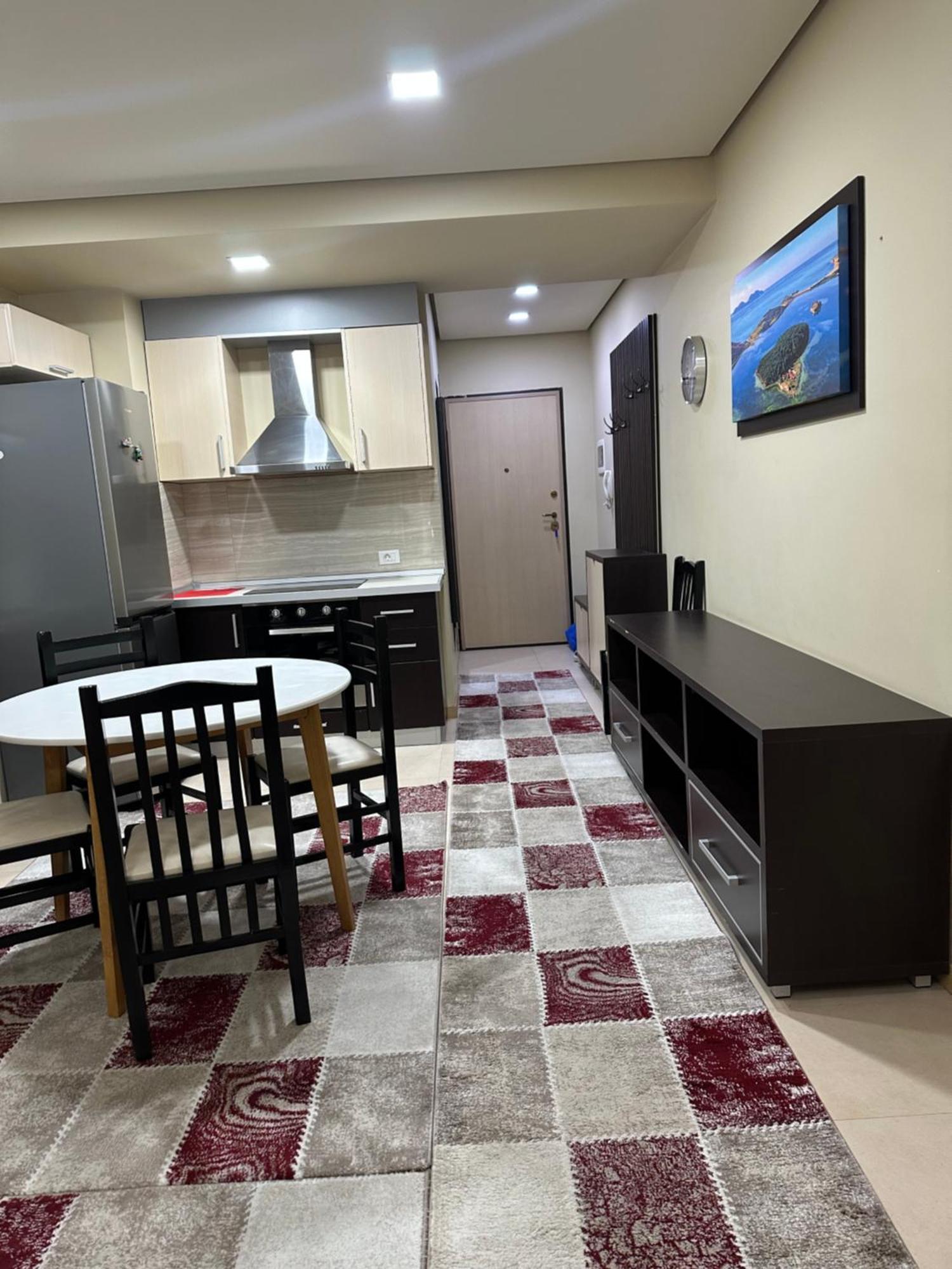 Kevin'S Apartment Delijorgj ティラナ エクステリア 写真